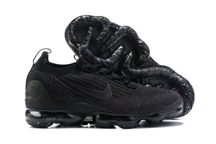 Nike Air VaporMax 2021 “Triple Black” DH4084-001