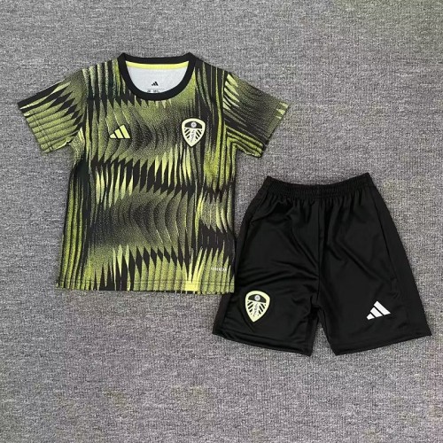 25/26 Leeds United kids kit training