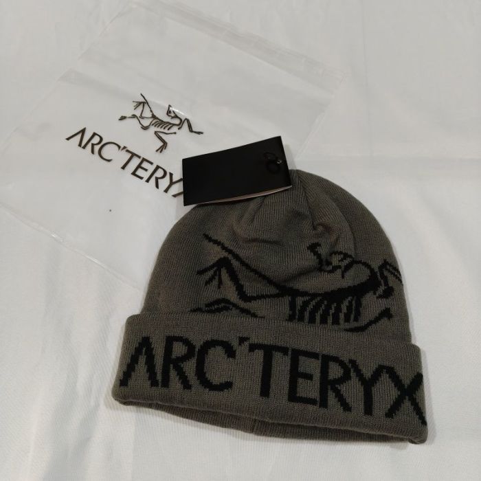ARC'TERYX hat