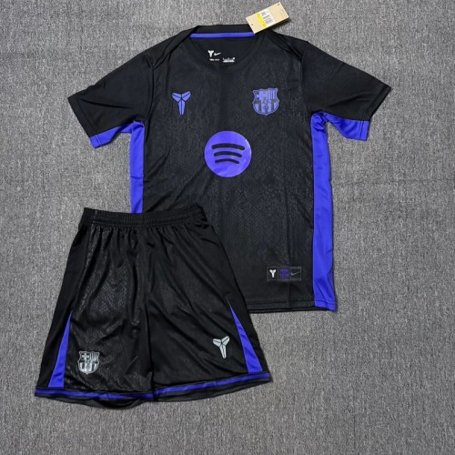 25/26 Barcelona  Adult Set training