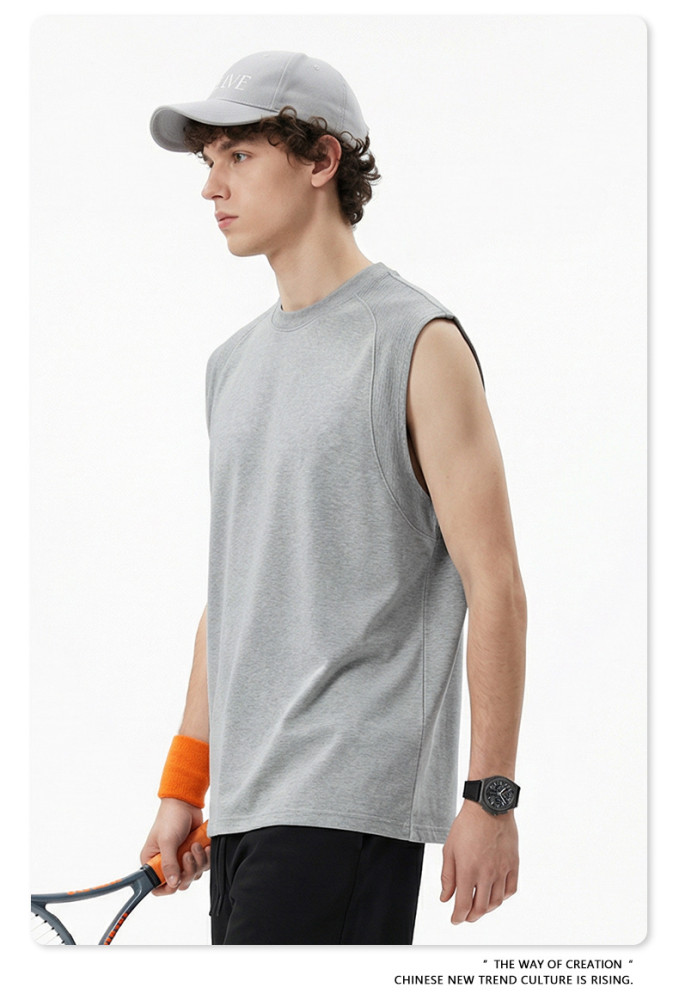 New summer arrival Cool-feeling, structured, sleeveless, loose-fitting sports top for men.