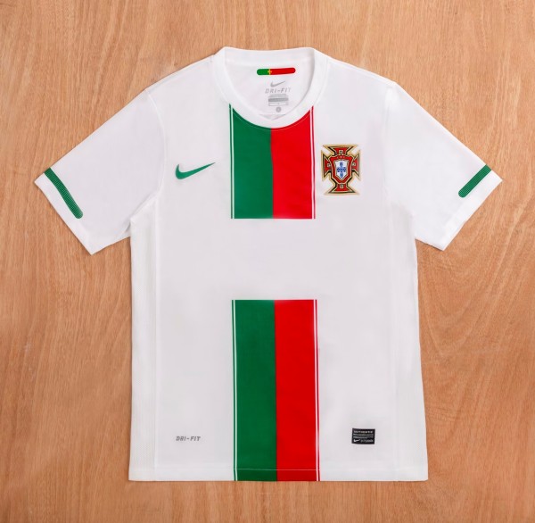 2010 Portugal Away Retro Soccer Jersey