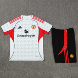 25-26 Man Utd High Quality Training Short Suit