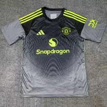 25-26 Man Utd Black Goalkeeper Fans Soccer Jersey
