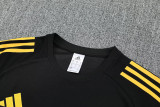 25-26 Man Utd Black Training Short Suit