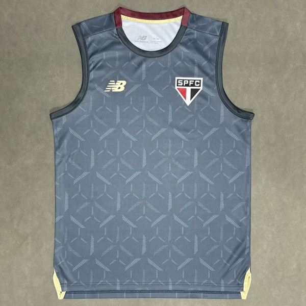25-26 Sao Paulo  Grey Vest