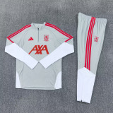 26-27 LIV Gray Half Pull Tracksuit (半拉链)