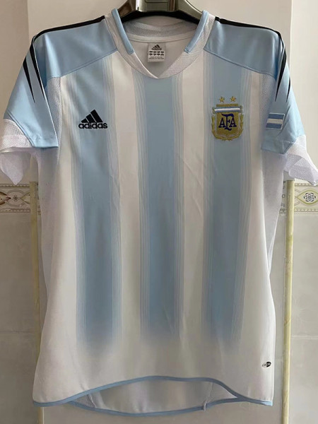 2004/2005 Argentina Home Retro Soccer Jersey