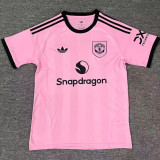 25/26 Man Utd Goalkeeper Pink  Fans Soccer Jersey