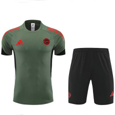 25/26  Bayern Army Green Training Short Suit #军绿