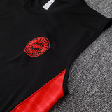 25/26  Bayern Black Training vest  Suit #D2557