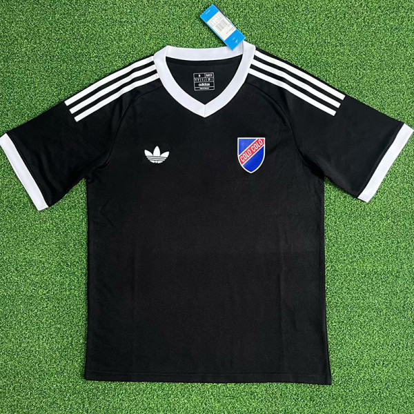 25/26 Colo-Colo 100th Anniversary Edition Black T-shirt（蓝色队标）