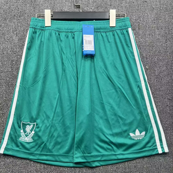 25/26 LIV Green Shorts Pants