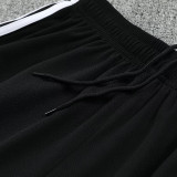 25/26 Man Utd Retro Blue Training Shorts Suit