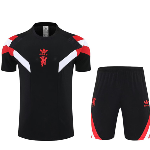 25/26 Man Utd Black  Training Short Suit