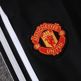 25/26 Man Utd Blue Half Pull  Kids tracksuit #E25102 (童装蓝配黑裤、半拉链)