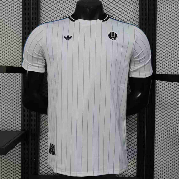 25/26 Newcastle Retro Edition White Player Version Soccer Jersey