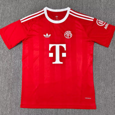 25/26 Bayern Goalkeeper Red Fans Soccer Jersey
