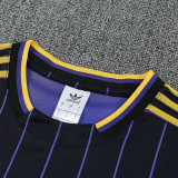 26/27 Man Utd Retro Edition Black shirts & Black pants suit