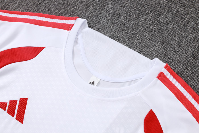 Internacional Training Short sleeve Suit 26/27