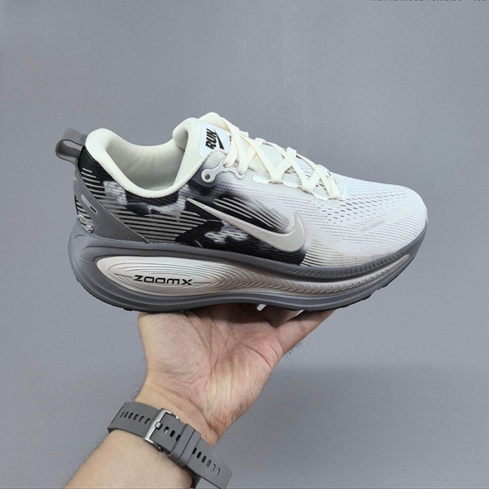 Nike Vomero 18 Men's Road Running Shoes
