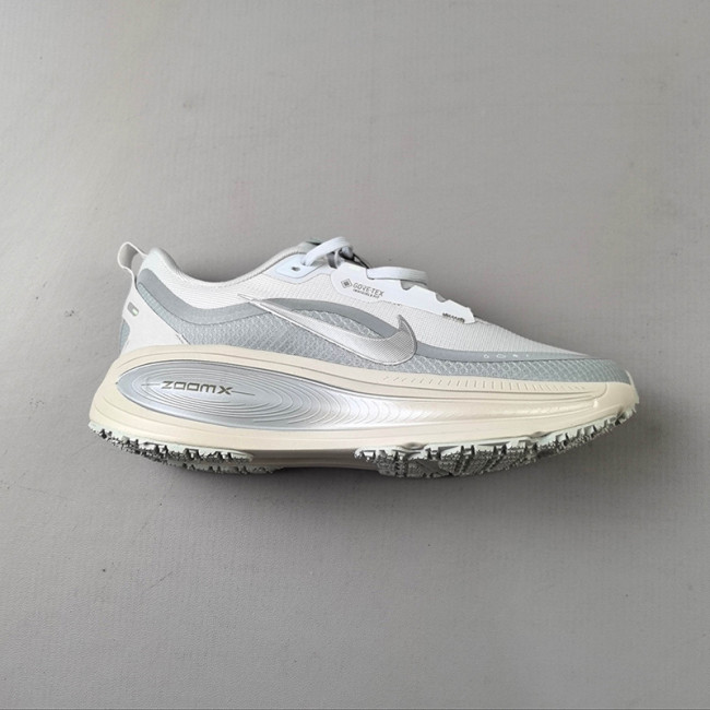 Nike Vomero 18 GTX Men's Road Running Shoes