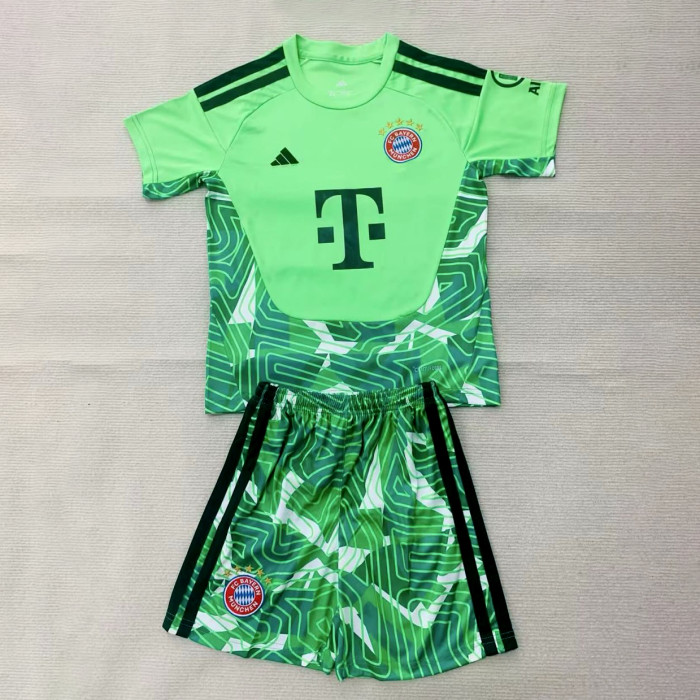 Bayern Munich Goalkeeper Men Jersey Suit 26/27