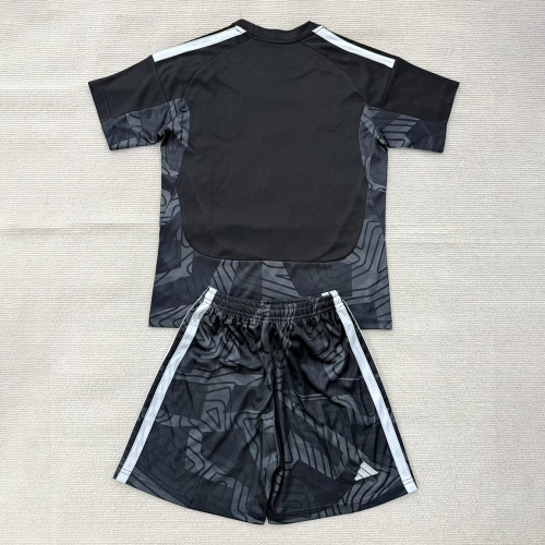 Aston Villa Man Black Goalkeeper Kids Suit 26/27