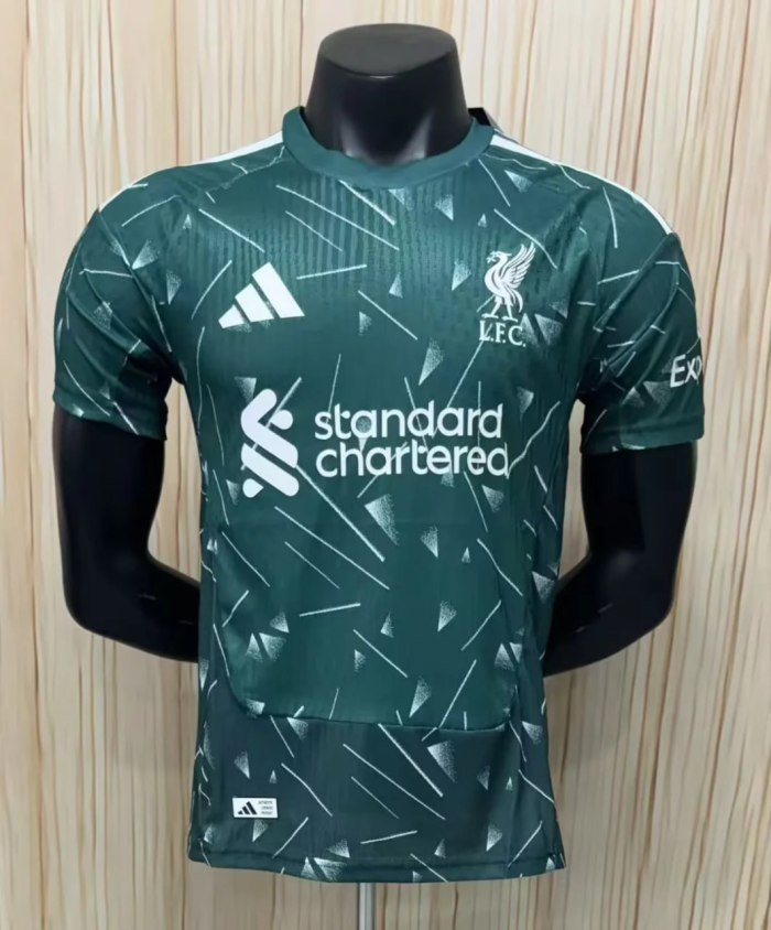 Liverpool Home Goalkeeper Man Player Jersey 26/27