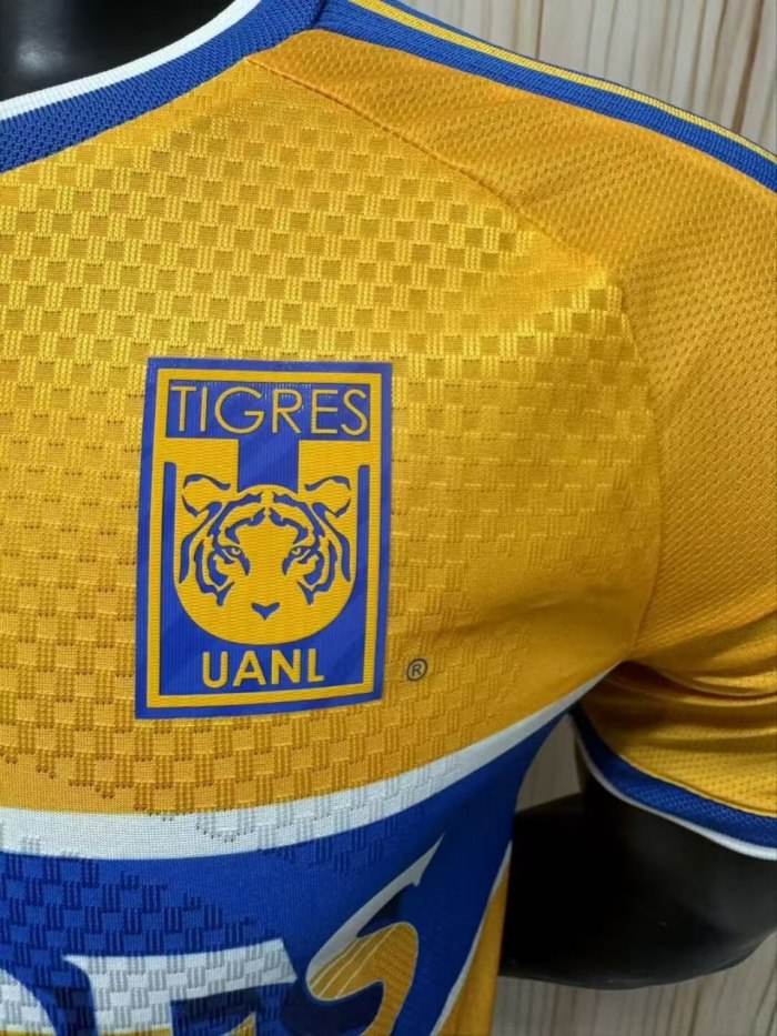 Tigres UANL Home Player Man Jersey 26/27