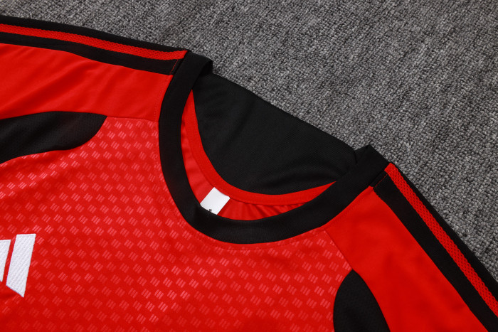 Manchester United Training Short sleeve Jersey 25/26