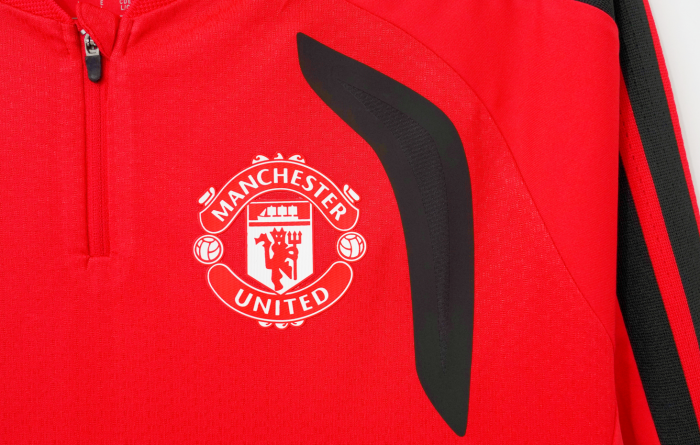 Manchester United Player Version Quarter-Zip Training Top 2026