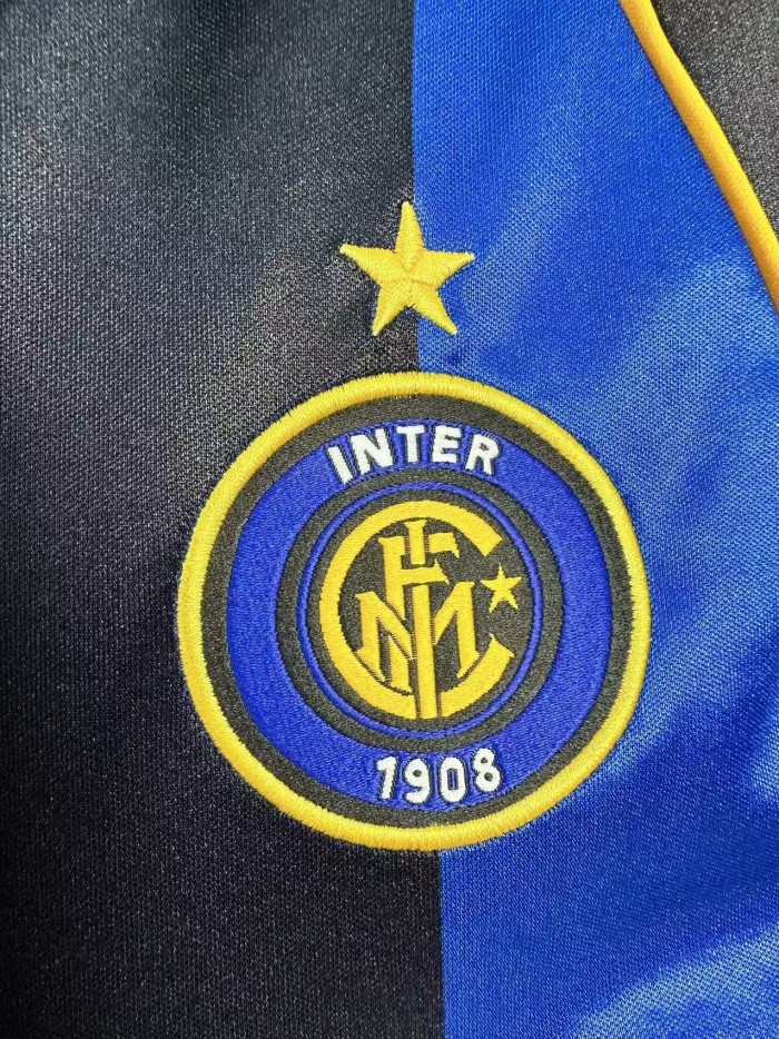Inter Milan Home Retro Jersey 2001/02