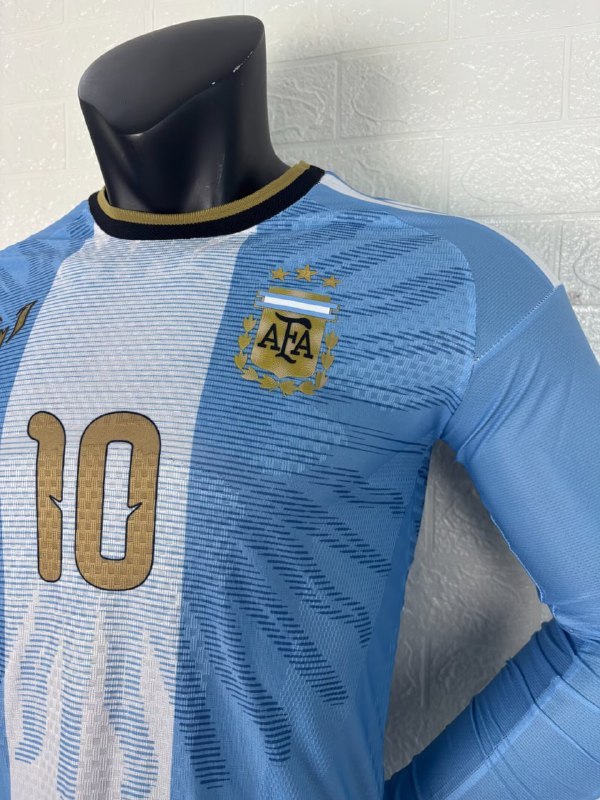 Argentina 2026 Messi Signature Edition Player Long Sleeve Men Jersey