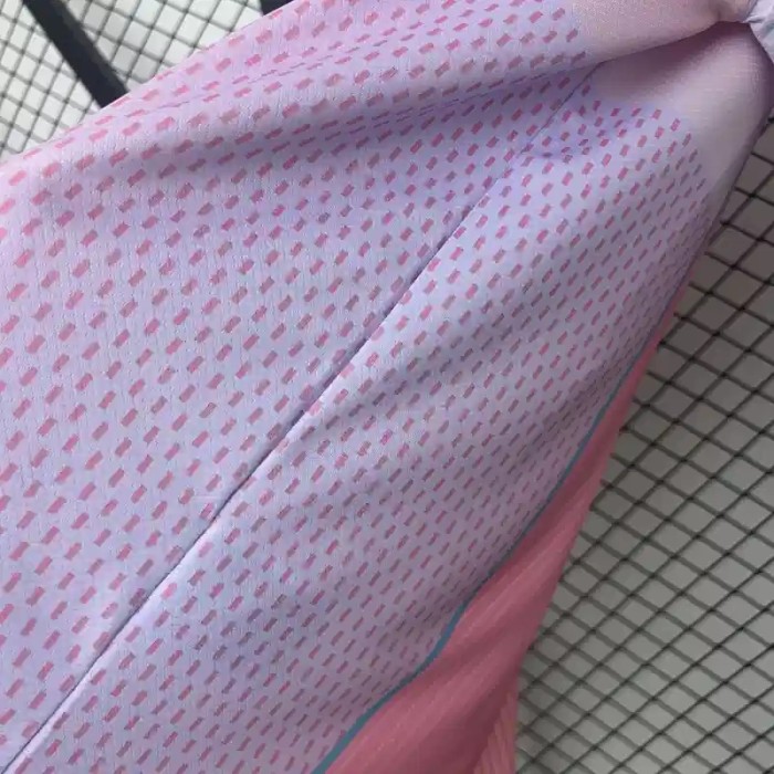 Barcelona 25/26 Special Edition Pink Jersey - Fan Version