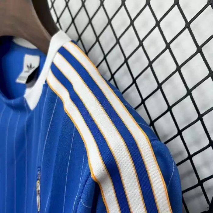 Real Madrid 25/26 Blue Retro Jersey - Fan Version