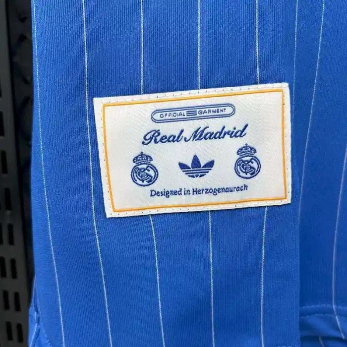 Real Madrid 25/26 Blue Retro Jersey - Fan Version