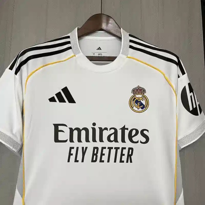 Real Madrid 25/26 Home Jersey - Fan Version