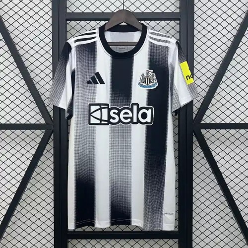 Newcastle United 25/26 Home Soccer Jersey - Fan Version
