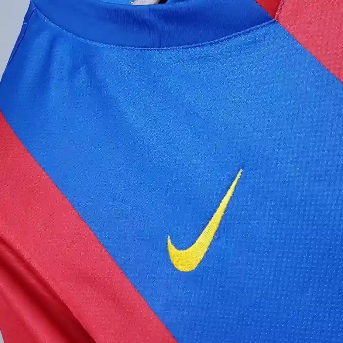 Barcelona 2006-07 Home Retro Soccer Jersey- Fan Version
