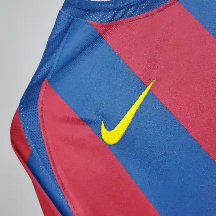 Barcelona 2005-06 Home Retro Soccer Jersey - Fan Version