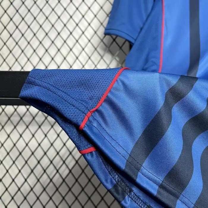 Barcelona 2004-05 Away Retro Soccer Jersey- Fan Version