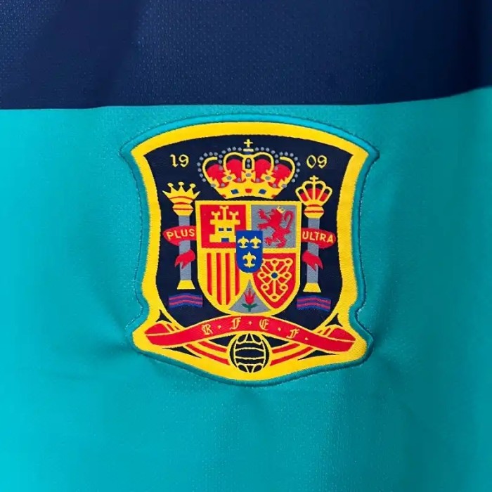 Spain 2010 Goalkeeper Retro Soccer Jersey - Fan Version