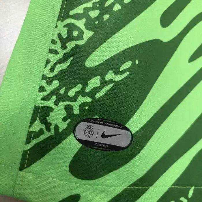 Sporting Lisbon 26/27 Goalkeeper Soccer Jersey - Fan Version