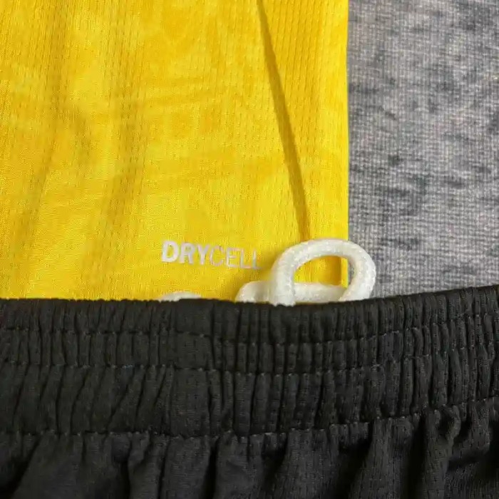 Borussia Dortmund 26/27 Home Soccer Jerseys – Kids Kit