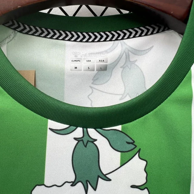 Real Betis 25/26 Pre-match training jersey - Fan Version
