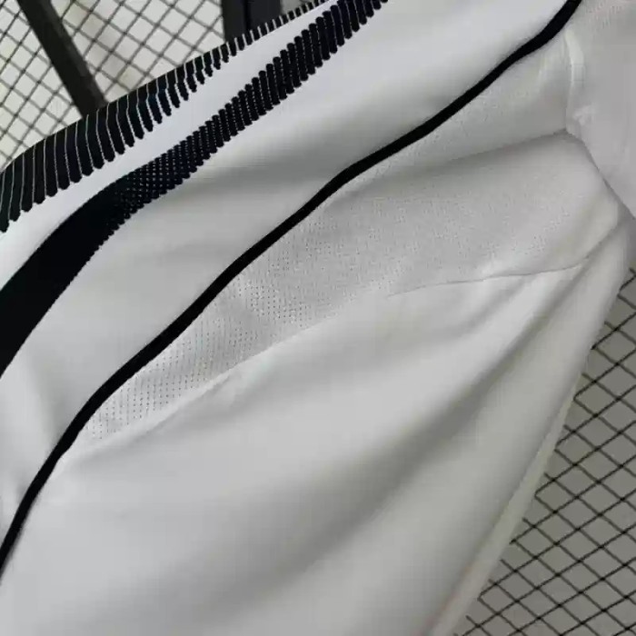 Juventus 25/26 Home Soccer Jersey - Fan Version