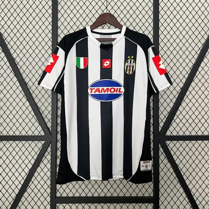 Juventus 2002-03 Home Retro Soccer Jersey - Fan Version