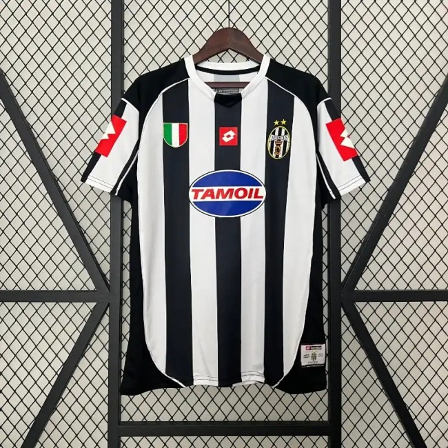 Juventus 2002-03 Home Retro Soccer Jersey - Fan Version