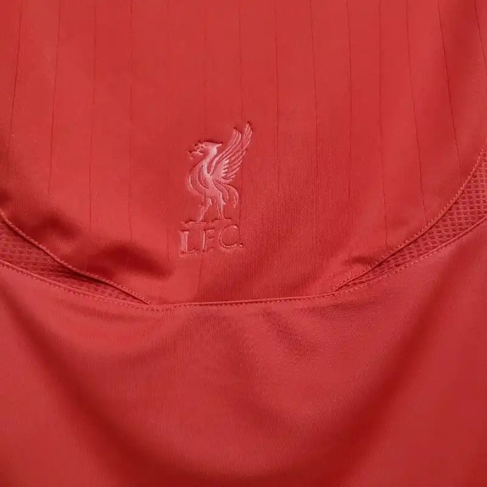 Liverpool 2006-07 Home Retro Soccer Jersey - Fan Version